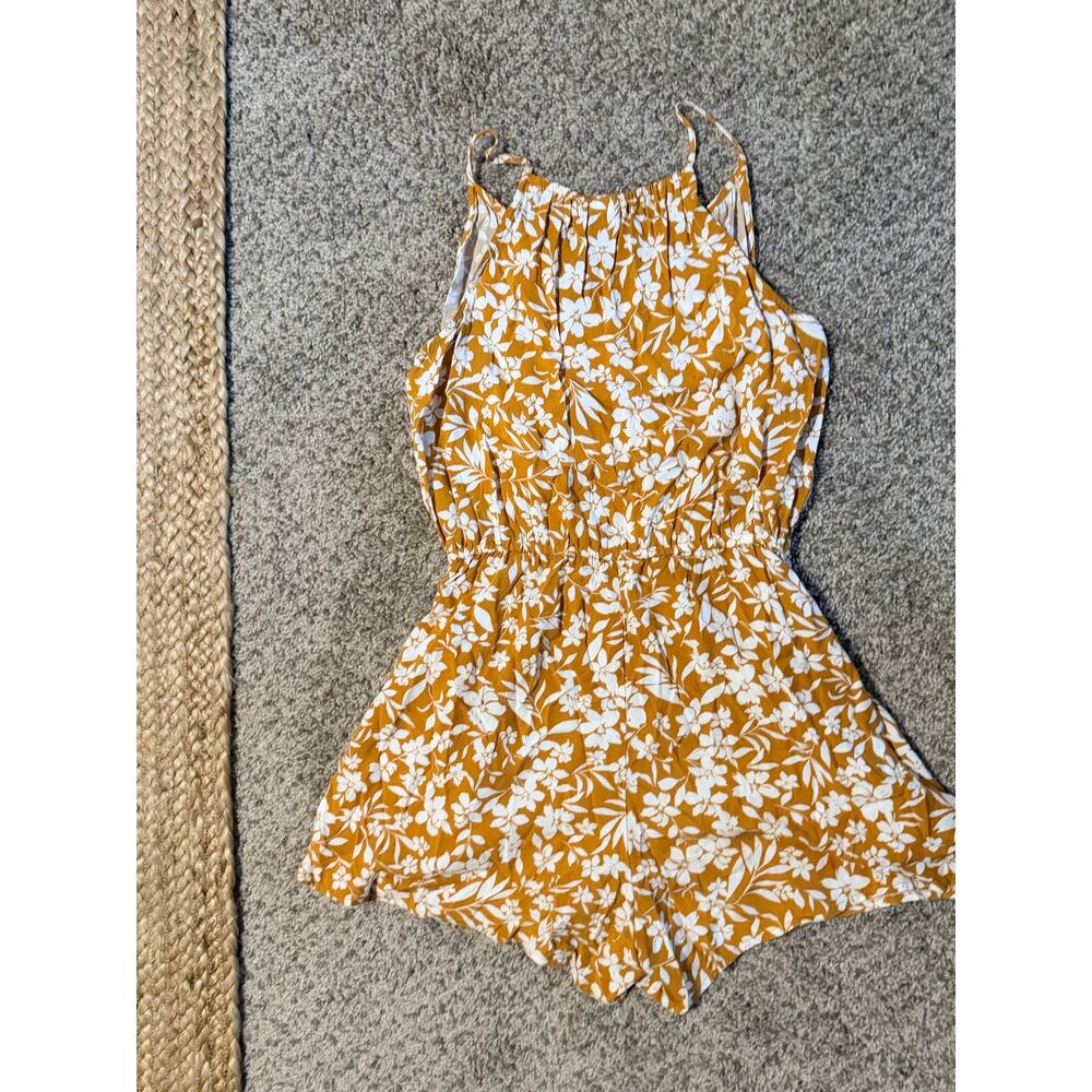 3 for $9 Old Navy Yellow white summer romper xs - Picture 4 of 7